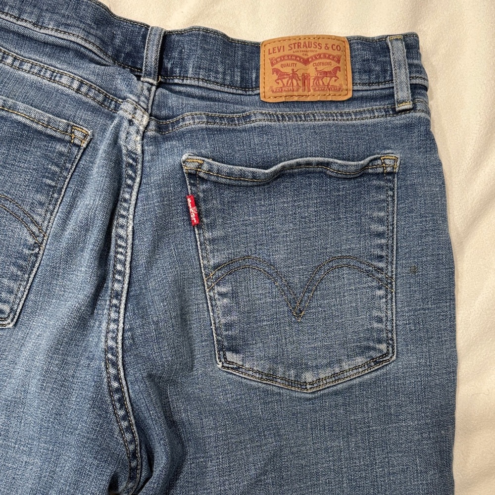 Classic Blue Women's Jeans - Picture 3 of 3